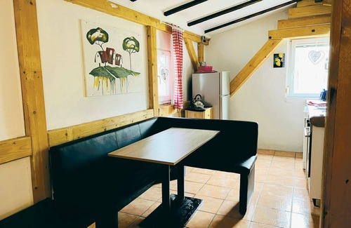 Reinhardtsdorf-Schoena Maison | Bungalow dans un endroit calme en forêt juste sur le sentier de randonnée