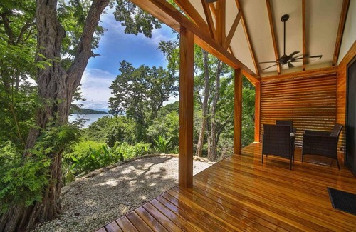 Playa Naranjo Maison | Bungalow description