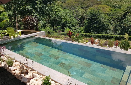Pinilla Maison | Dylia 🍃 Hôtel Baliyana Lodge au 💚 de la nature.