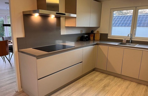 Makkum Maison | Bungalow spacieux avec terrasse couverte