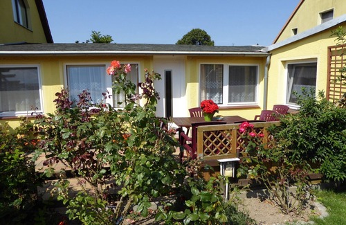 Zweedorf Maison | Bungalow א Zweedorf avec pelouse pour bronzer