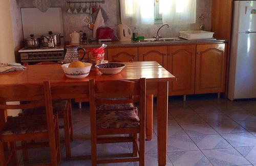 Leivathos Maison | Cozy 2 chambres chalet / bungalow à seulement 40m de la magnifique plage Spartia, Céphalonie
