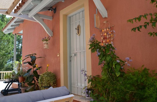 Leivathos Maison | Book & Safe: charmant cottage de 2 chambres au bord de la mer. Réduction pour réservation anticipée!