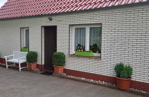 Bergen auf Ruegen Maison | Bungalow avec terrasse et jardin