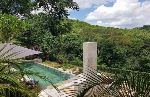 Pinilla Maison | Nalia 🍃 Hôtel Baliyana Lodge au 💚 de la nature.