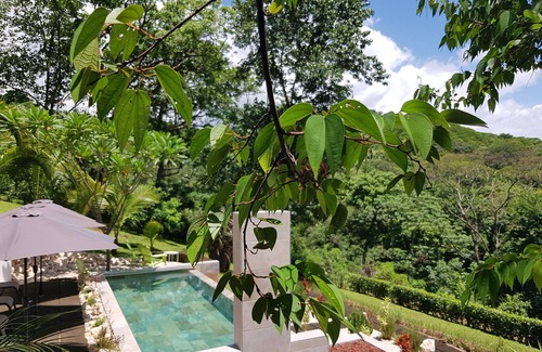 Pinilla Maison | Nalia 🍃 Hôtel Baliyana Lodge au 💚 de la nature.