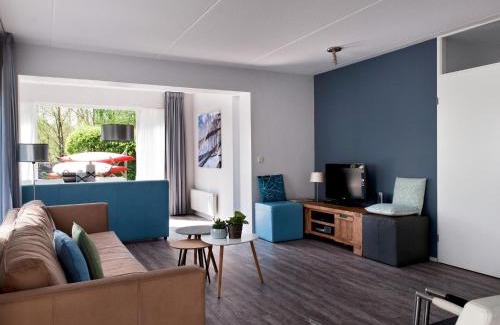 Eernewoude Maison | Bungalow near De Alde Feanen with Boat