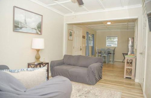 Grand Bay Maison | Bungalow near Main Street - #1