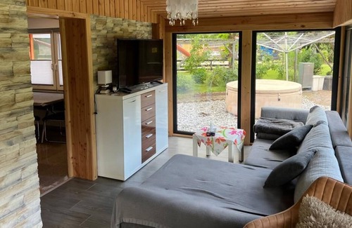 Mullrose Appartement | Bungalow No 5 Müllrose 800 meters to the lake