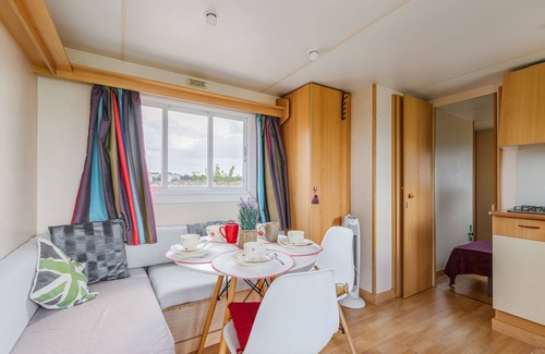 Palmela Maison | Bungalow 'Quinta Simão' avec piscine partagée, Wi-Fi et climatisation
