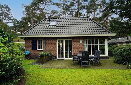 Beekbergen-Zuid Maison | Bungalow with 2 bedrooms and a Garden
