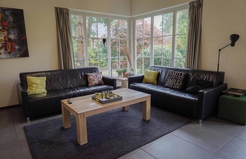Beekbergen-Zuid Maison | Bungalow with 2 bedrooms and a Garden