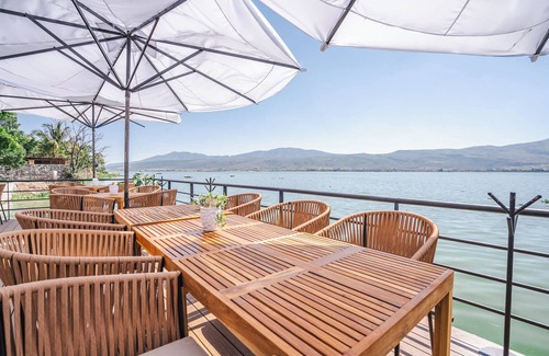 Cajititlan Maison | Bungalow with jacuzzi and lake view Cajititlan
