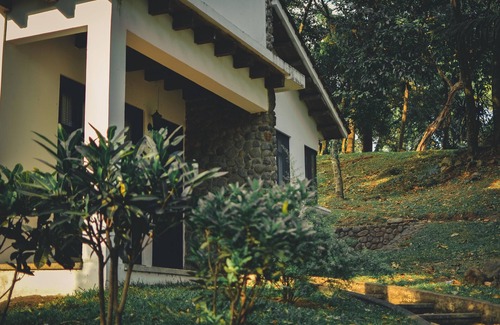 Escuintla Maison | Bungalow con Piscina en la Naturaleza