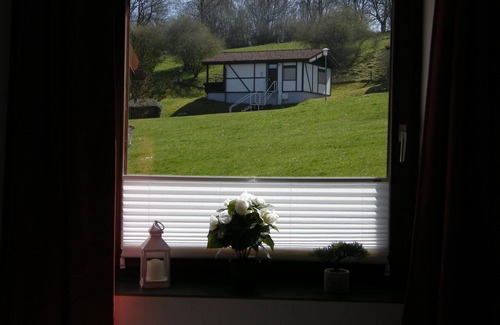 Dipperz Appartement | Bungalow47 basement. 4 beds, barbecue area, near the lake!