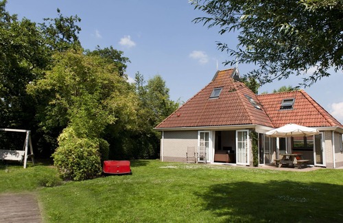 Eernewoude Maison | Bungalowpark It Wiid by Interhome