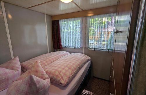 Samtens Appartement | Bungalows mit DDR-Charme - im Herzen von Rügen