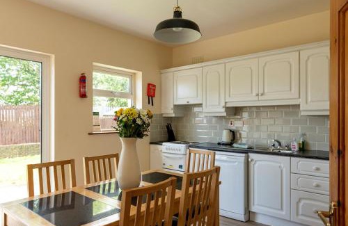 Bundoran Maison | Bunhovil - 2 Bedroom Bungalow