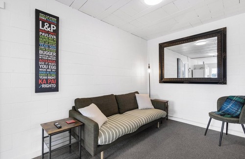Te Awamutu Appartement | Bunker 2 "Urban meets Rustic"