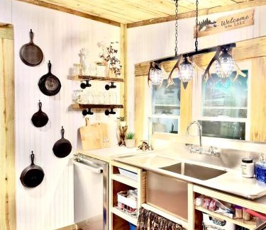 Independence Maison | BunkHouse Camp Sardis Lake - Deer Camp