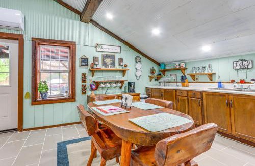 Elkins Appartement | Bunkhouse-Style Studio in Elkins Near ATV Trails!