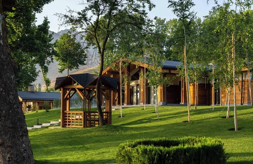 Uzbekistan Chalet De Ski | Burchmulla Resort