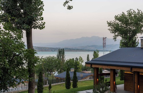 Uzbekistan Chalet De Ski | Burchmulla Resort