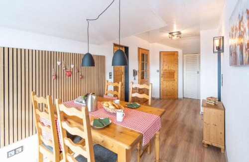 Burgberg Appartement | Burg-Berg-Blick