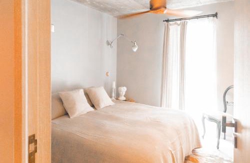 Grandola Maison | BURGUNDY house