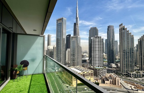 Downtown Dubai Appartement | Burj Khalifa Views 2BR with Infinity Pool in Downtown close to metro & DubaiMall