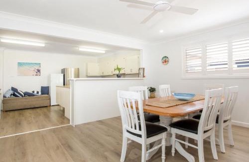 Culburra Beach Maison | Burra Days I Pet Friendly I 10 mins Walk to the Beach