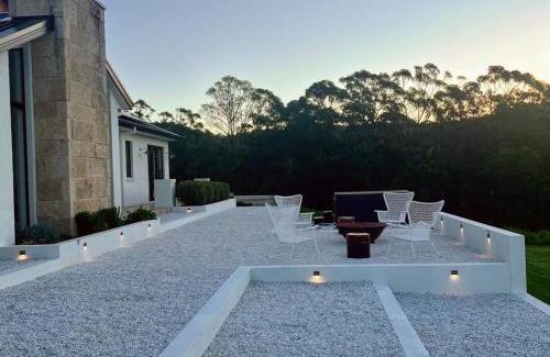 Beaumont Maison | Burrugin Lodge