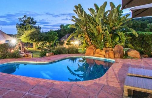 Lepele-Nkumpi Cabine | Bush Willow Lodge - Al Thandiwe