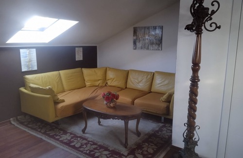 Vanzago Appartement | Business and vacation in an 'oasis of peace!!!