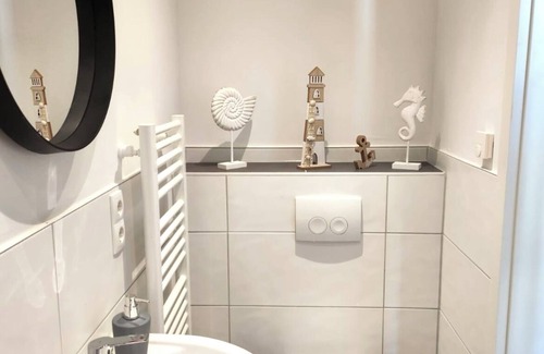 Neusaess Appartement | Business apartment with WIFI, elevator & free parking