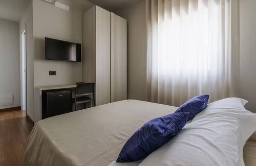 Municipio 5 Lit Et Petit-Déjeuner | Business Double Room Single Use, 1 Double Bed, Non Smoking, Sea View