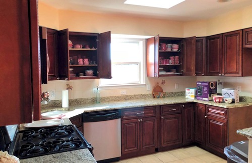 The Heights Appartement | Business& Family Friendly Balcony Jacuzzi Free Park
