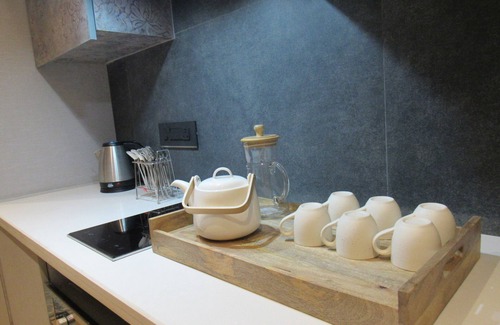 Noida Appartement | Business service apartment- in a mall near Expo centre.
