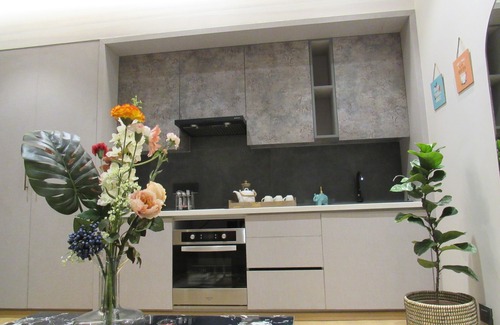Noida Appartement | Business service apartment- in a mall near Expo centre.
