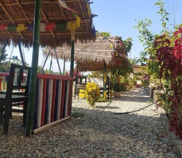 Sauraha Maison | Busy Bee Guest House