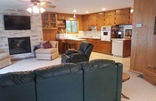 Farwell Maison | Buttercup Hideaway, le lac parfait!
