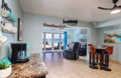 Floridana Beach Appartement | BV Paradise - Central Oceanfront - Sleeps 6