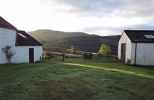 Killin Autre | Par Loch Tay, Morenish est la maison ultime pour «s'évader»!