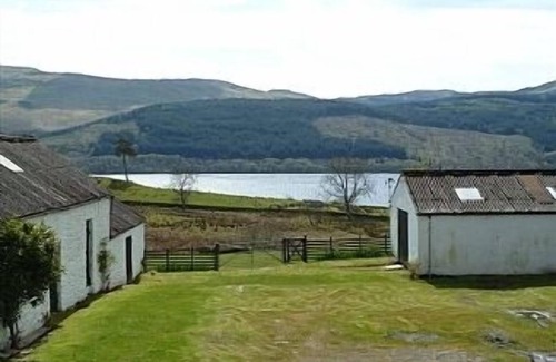 Killin Autre | Par Loch Tay, Morenish est la maison ultime pour «s'évader»!