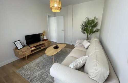 Gernika-Lumo Appartement | ByAndreea Apartaments EtxeBat