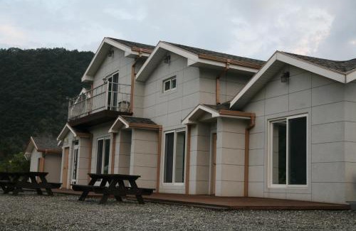 Jeongseon Maison | Byelgang Pension