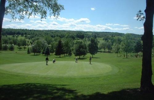 Varysburg Station Balnéaire | Byrncliff Golf Resort