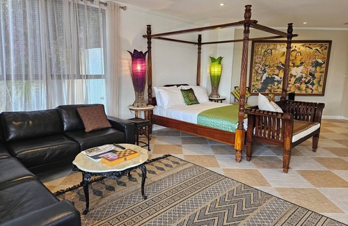 Ewingsdale Appartement | Byron Bay luxury living..Your very OWN lap pool! Lush privacy,exclusively yours!