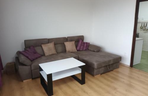 Sadska Appartement | Byt v řadovém domě