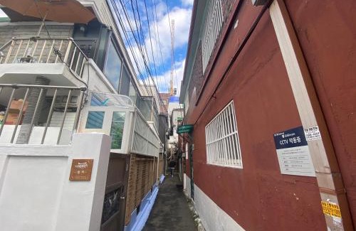 Myeongdong Maison | Byulchae Guest House - Foreigner Only